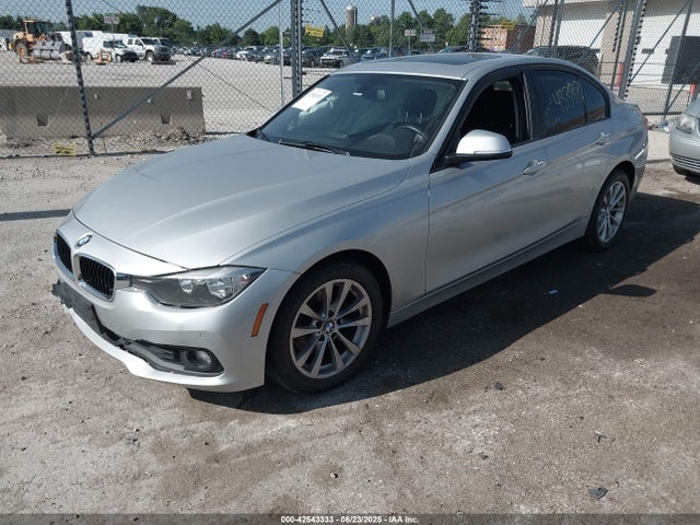 BMW 320i 2016 WBA8E5G56GNT41383 Image 2