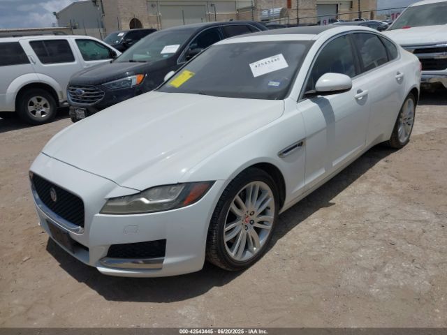 2016 JAGUAR XF SAJBE4BV6GCY09619 Photo 1