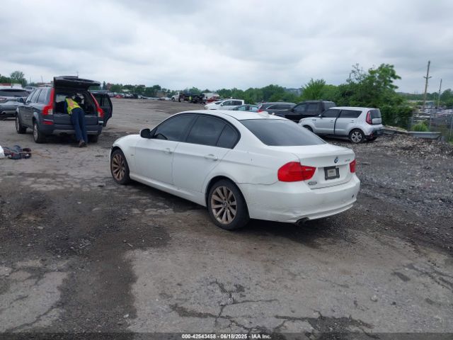 2011 BMW 328I WBAPK7C57BA821177 Photo 2