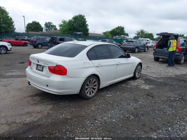 2011 BMW 328I WBAPK7C57BA821177 Photo 3