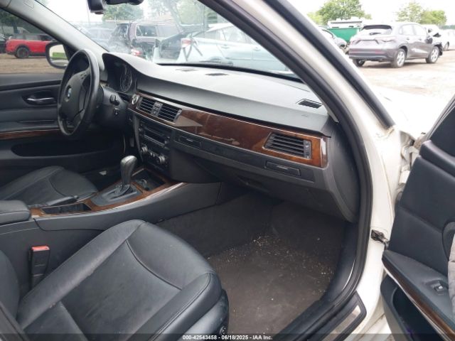 2011 BMW 328I WBAPK7C57BA821177 Photo 4