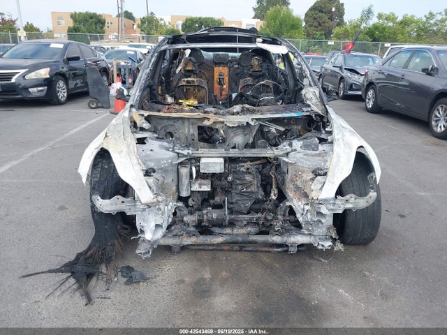 5YJ3E1EB5NF263687 Tesla 2022