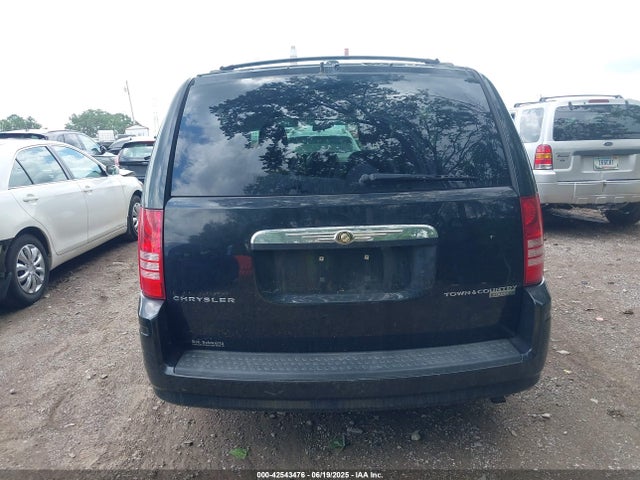 2010 Chrysler Town & Country Touring მანქანა იყიდება აუქციონზე, vin: 2A4RR5D15AR305122, აუქციონის ნომერი: 42543476