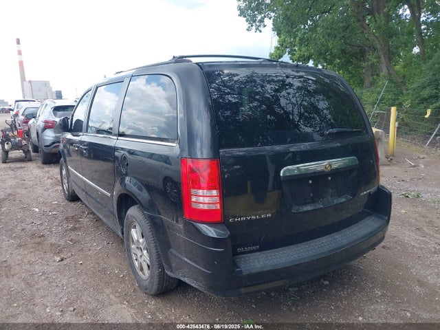 2010 Chrysler Town & Country Touring მანქანა იყიდება აუქციონზე, vin: 2A4RR5D15AR305122, აუქციონის ნომერი: 42543476