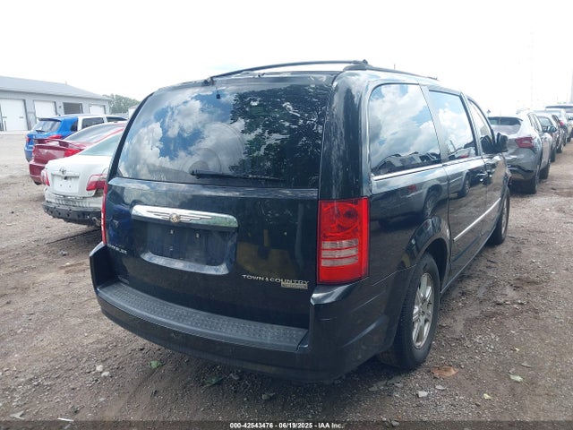 2010 Chrysler Town & Country Touring მანქანა იყიდება აუქციონზე, vin: 2A4RR5D15AR305122, აუქციონის ნომერი: 42543476