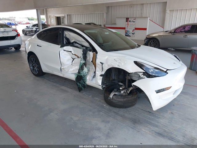 2023 TESLA MODEL 3 5YJ3E1EAXPF606178 Photo 0