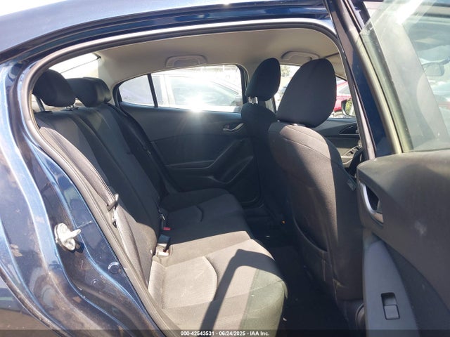 3MZBM1U70FM130485 Mazda pe