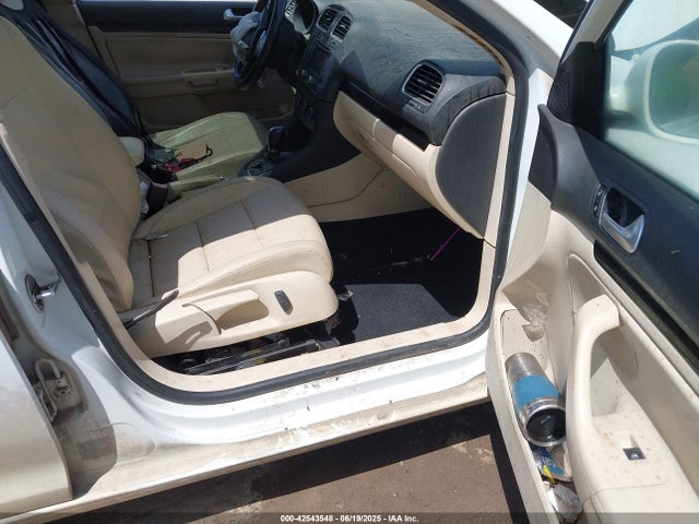 3VWPL7AJ2EM621151 Volkswagen JETTA SPORTWAGEN