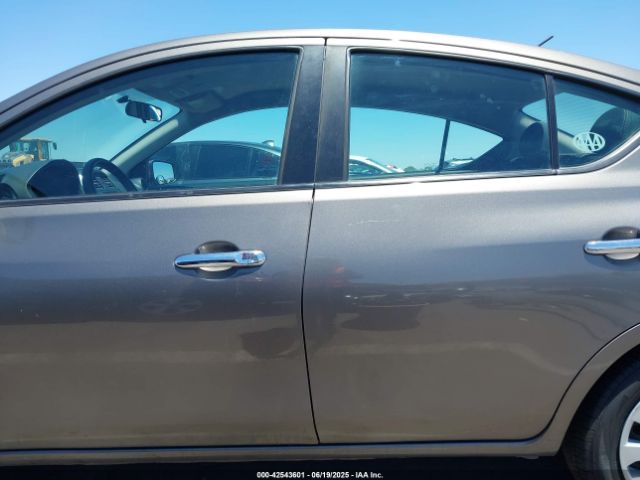 3N1CN7AP0GL894732 Nissan 2016