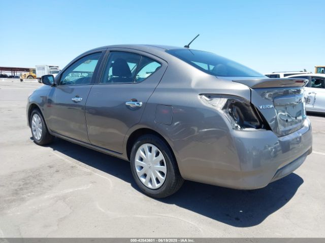 3N1CN7AP0GL894732 Nissan 2016