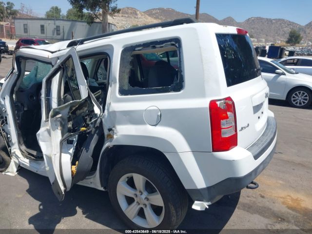 1C4NJRFB4ED549734 Jeep 2014