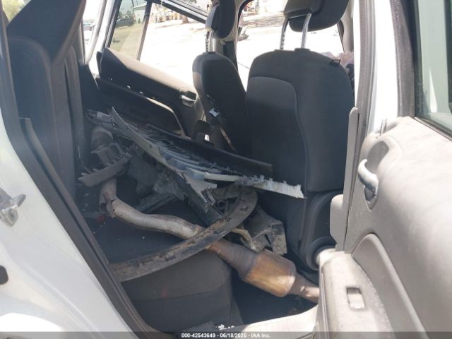 1C4NJRFB4ED549734 Jeep 2014