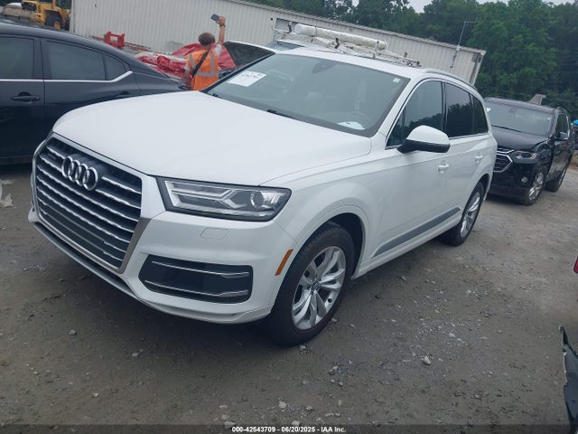 2017 AUDI Q7 WA1AHAF76HD044557 Photo 1