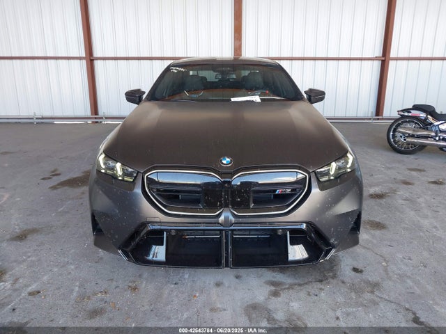 BMW M5 2025 WBS83FK04SCU11874 Image 12