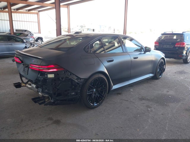 BMW M5 2025 WBS83FK04SCU11874 Image 4