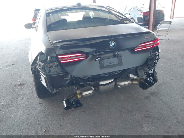 BMW M5 2025 WBS83FK04SCU11874 Image 6