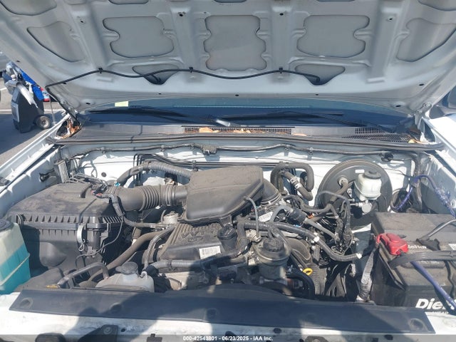 5TFNX4CN8EX035867 Toyota 2tr-fe