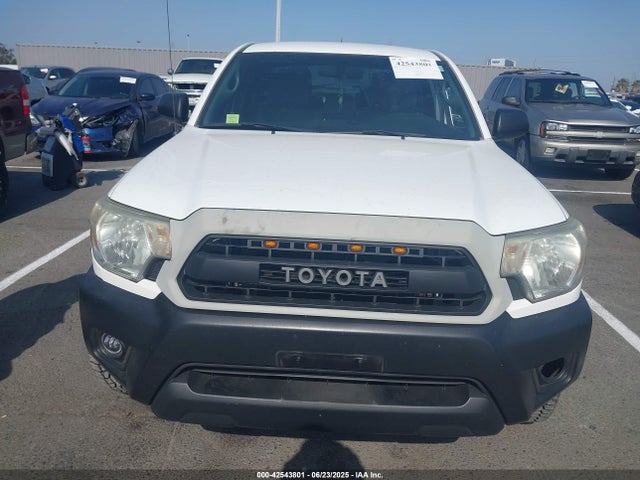 5TFNX4CN8EX035867 Toyota 2tr-fe