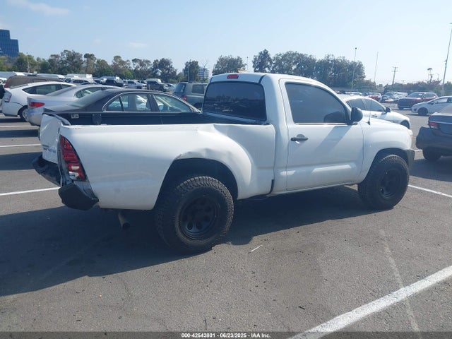 5TFNX4CN8EX035867 Toyota 2tr-fe