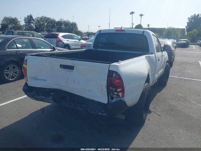5TFNX4CN8EX035867 Toyota 2tr-fe