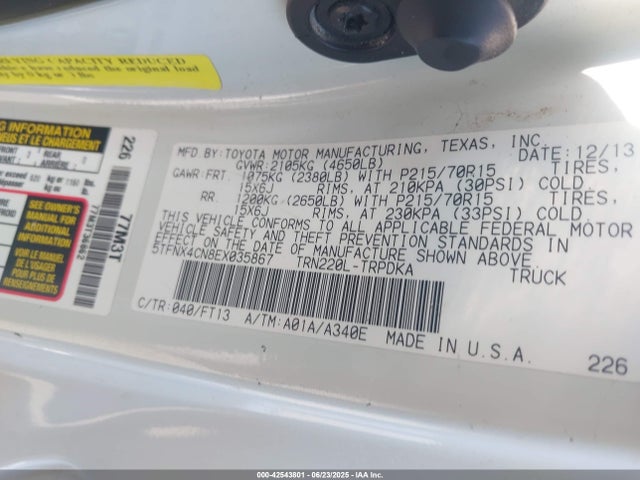 5TFNX4CN8EX035867 Toyota 2tr-fe