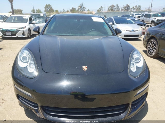 WP0AA2A77FL003476 Porsche Panamera