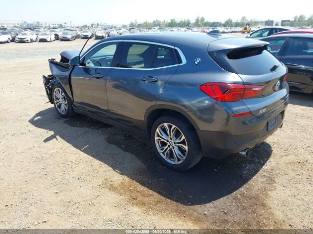 2018 BMW X2 WBXYJ3C33JEJ84137 Photo 2