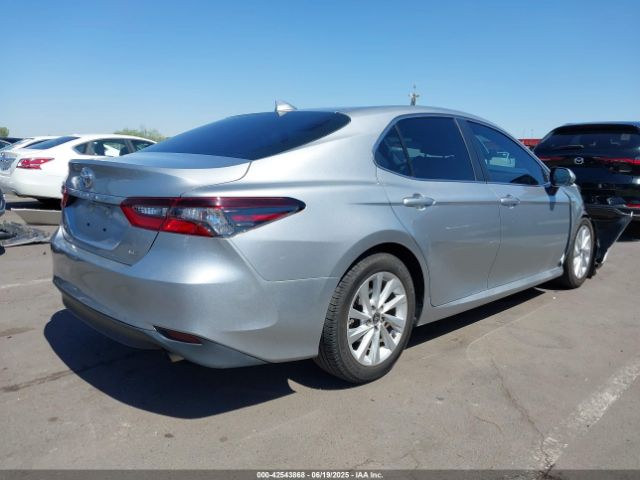 2021 TOYOTA CAMRY 4T1C11AK4MU450020 Photo 3
