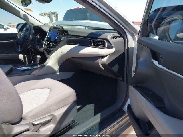 2021 TOYOTA CAMRY 4T1C11AK4MU450020 Photo 4