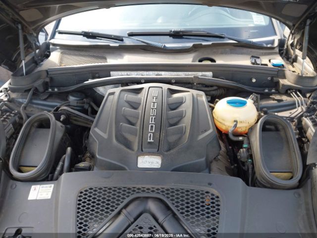 2018 PORSCHE MACAN WP1AB2A51JLB31120 Photo 9