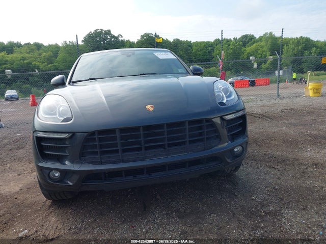 Porsche Macan 2018 WP1AB2A51JLB31120 Image 12