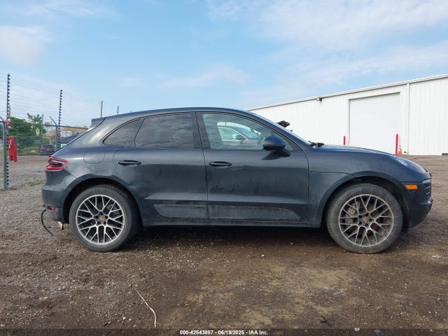 Porsche Macan 2018 WP1AB2A51JLB31120 Image 13