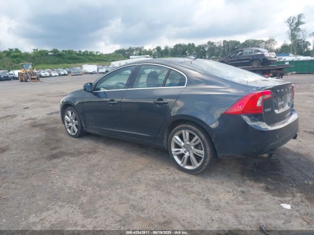 2013 VOLVO S60 YV1612FH1D1223996 Photo 2