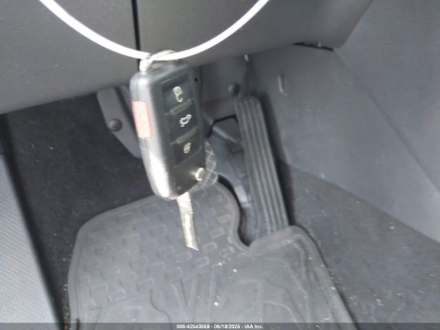 WVGTV7AX4HW512156 Volkswagen 2.0 tsi