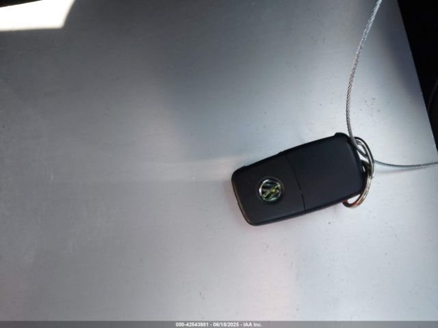 3VWD17AJ9FM298291 Volkswagen 2015