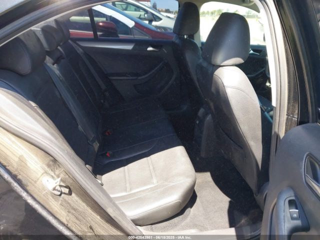 3VWD17AJ9FM298291 Volkswagen 2015