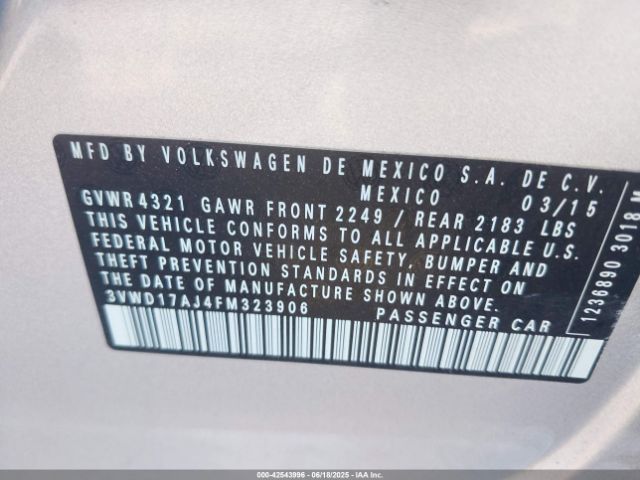 3VWD17AJ4FM323906 Volkswagen Jetta