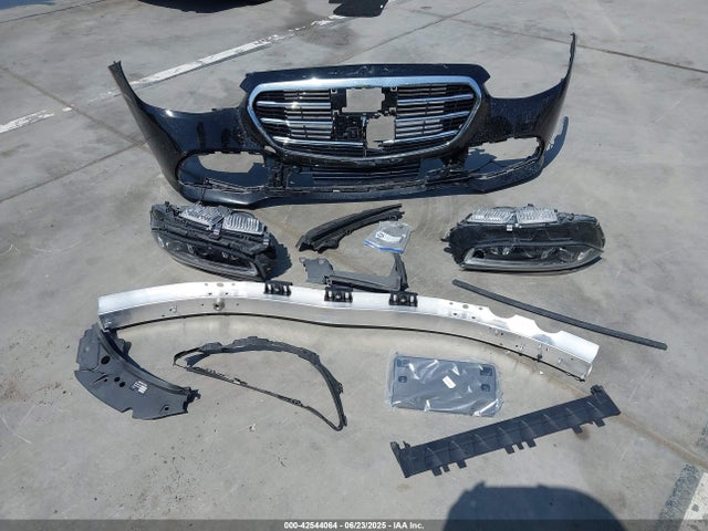 W1K6G7GB9RA259265 Mercedes-Benz m176