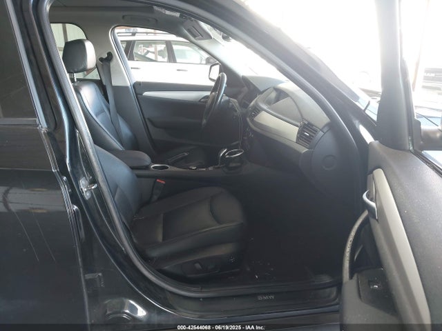 WBAVL1C59FVY31063 BMW X1