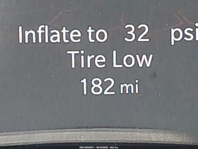 3C4NJDCNXST579277 Jeep 2025