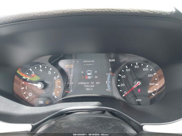 3C4NJDCNXST579277 Jeep 2025