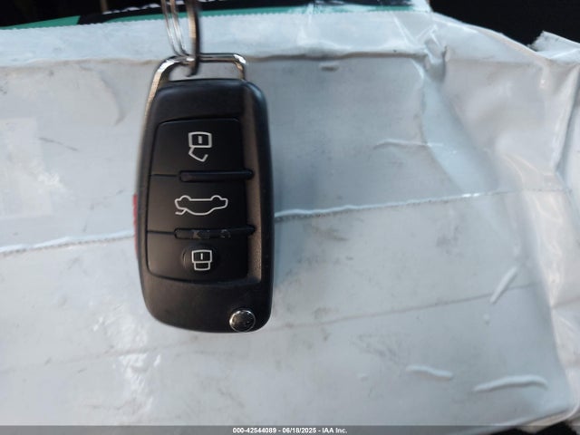 WA1AECF31L1040573 Audi 2020