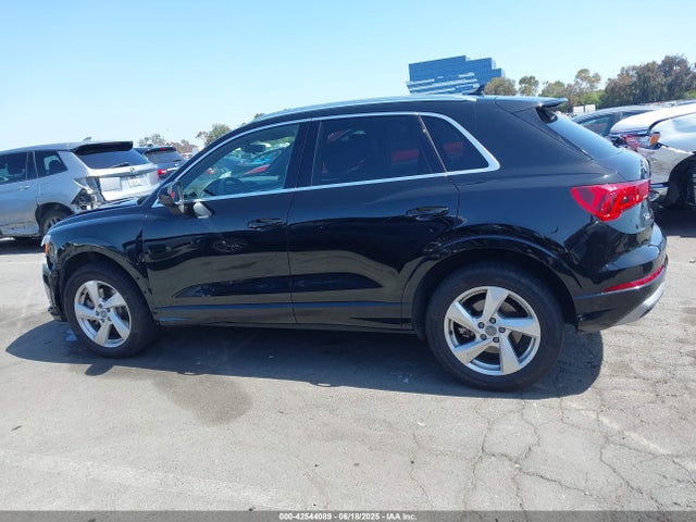 WA1AECF31L1040573 Audi 2020