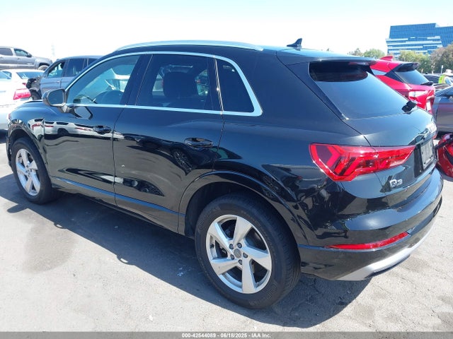 WA1AECF31L1040573 Audi 2020
