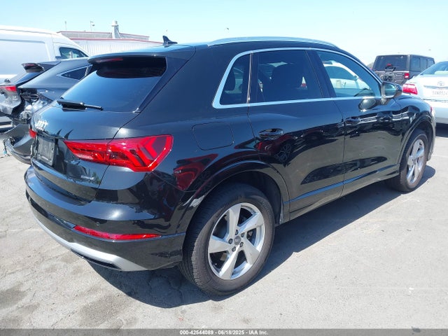 WA1AECF31L1040573 Audi 2020