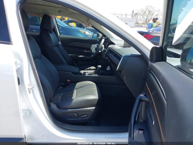 7MMVAADW3SN109713 Mazda cw