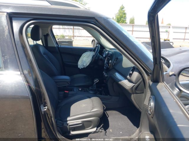 2019 MINI COUNTRYMAN WMZYV5C50K3F57360 Photo 4