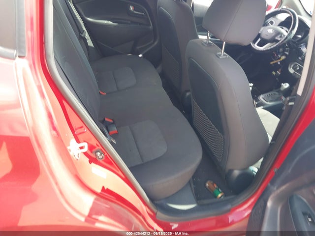 KIA Rio 2017 KNADM4A35H6015556 Image 8
