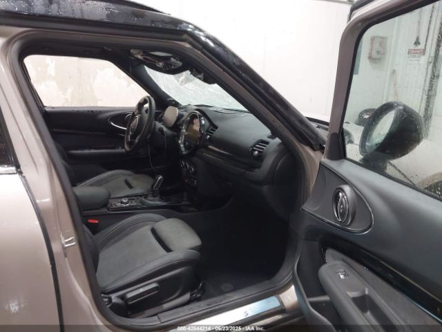 2023 MINI CLUBMAN WMWXJ1C07P2T04175 Photo 4