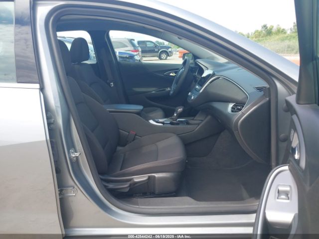 2024 CHEVROLET MALIBU 1G1ZD5ST5RF103272 Photo 4